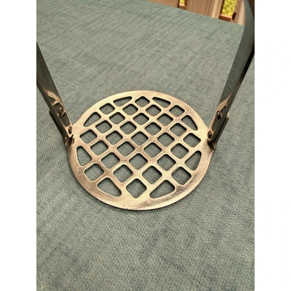 Vtg Cutco USA Potato Masher No. 14 STAINLESS Wood Swirl Brown Handle 10.25” MCM